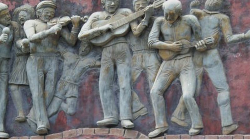 Sculpture Morna